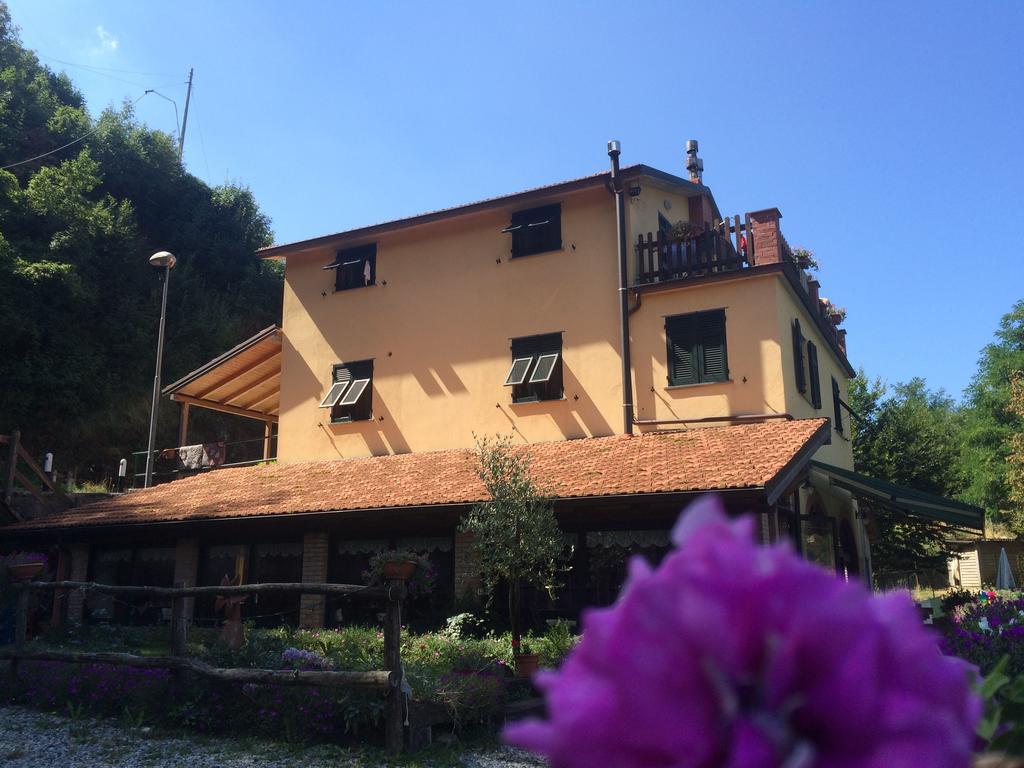 Agriturismo La Taverna Del Nonno Borzonasca Екстер'єр фото