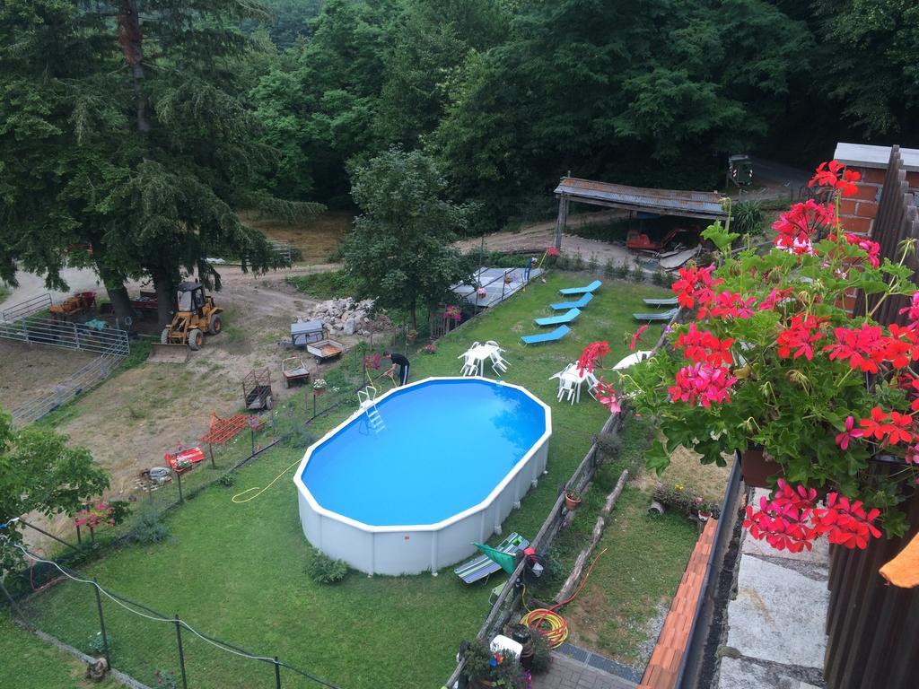 Agriturismo La Taverna Del Nonno Borzonasca Екстер'єр фото